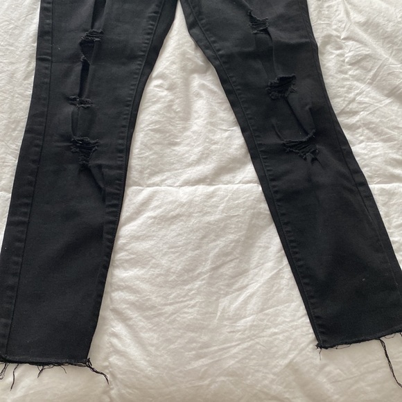 Old Navy Rockstar Midrise Black Jeans Rips and frayed - Picture 2 of 4